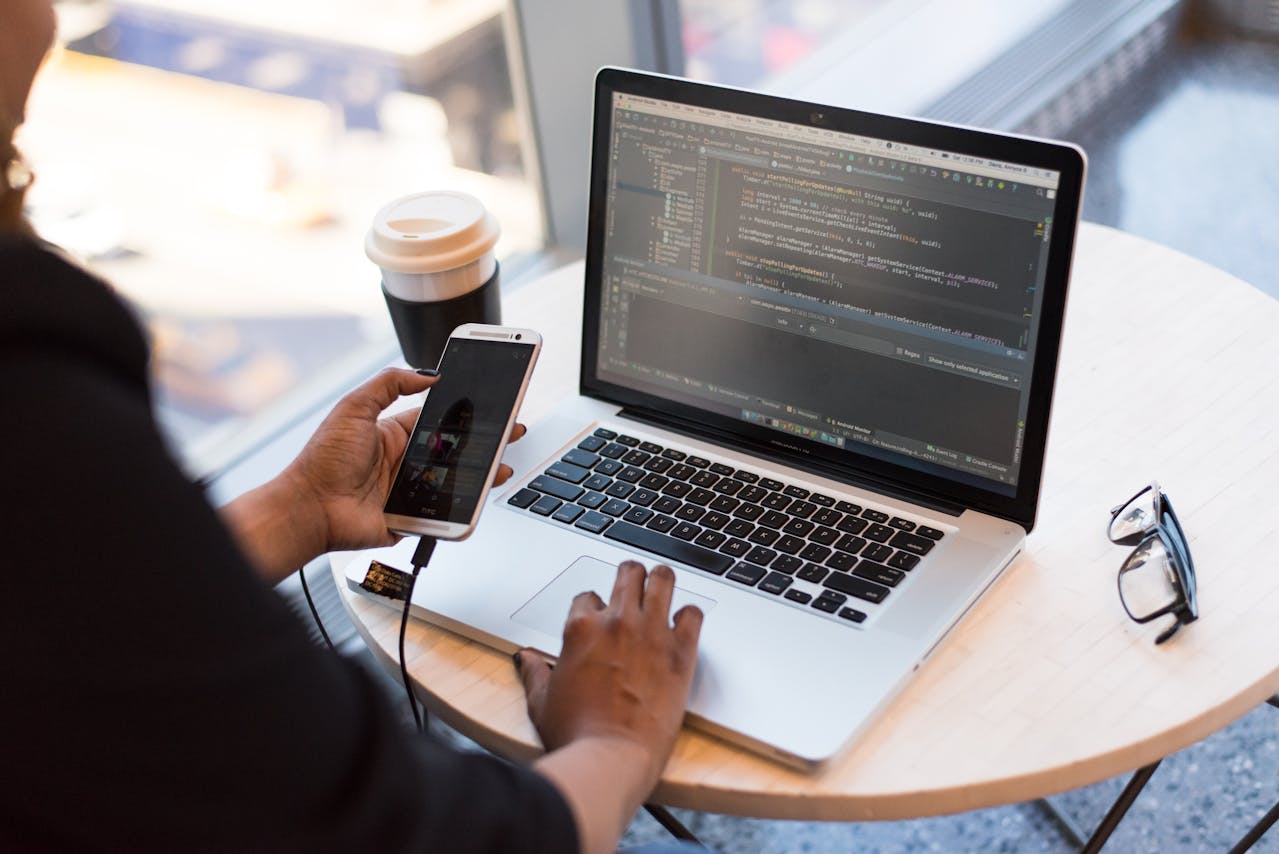 Best AI Translators for 2025: Google Translate vs DeepL vs Microsoft Translator